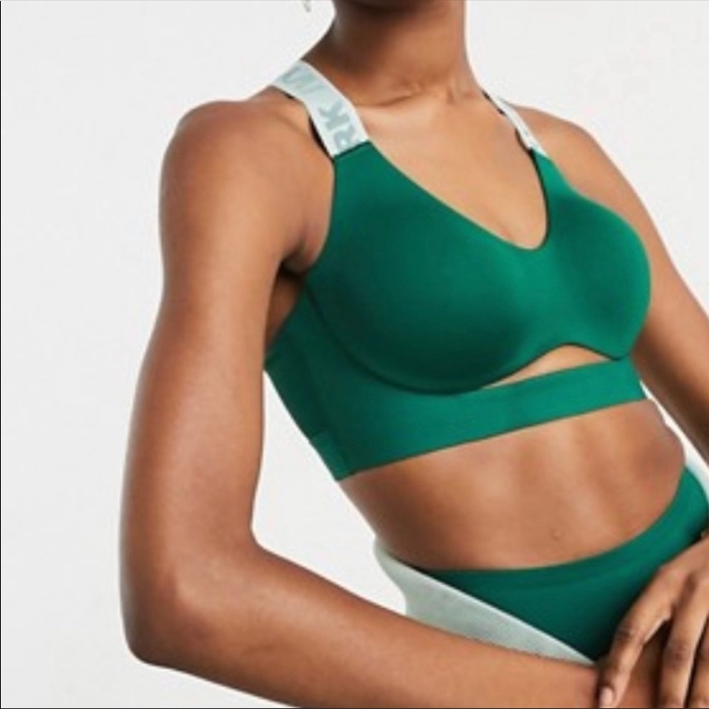 IVY PARK X ADIDAS CUTOUT SPORTS BRA